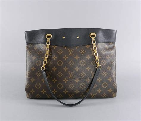 louis vuitton pallas shopper tote.